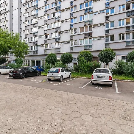 Rent Like Home - Pereca 13/19 Apartment