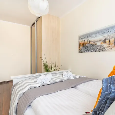 Rent Like Home - Pereca 13/19 Apartment